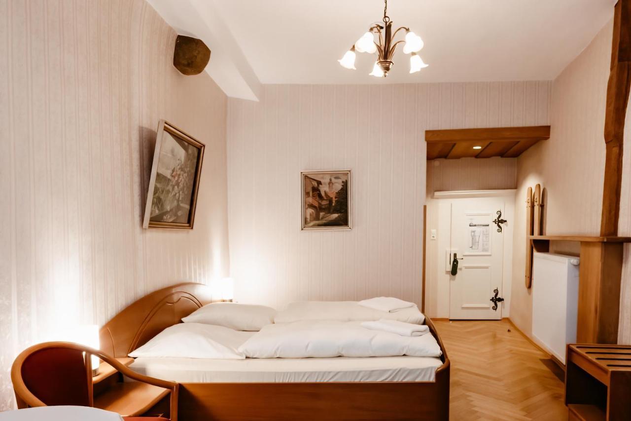 Hotel-Gasthof Goldener Greifen Rothenburg ob der Tauber Kültér fotó